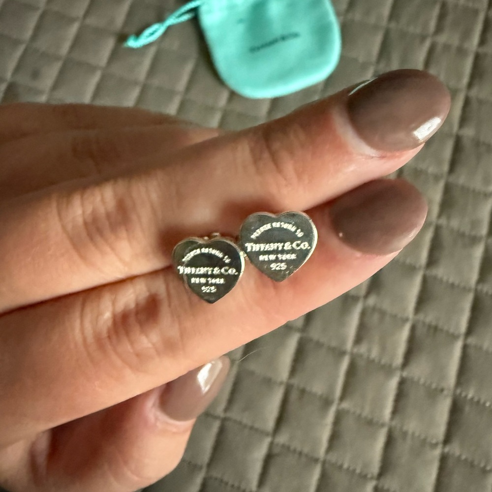 Tiffany & Co. Silver Heart Earrings - Picture 3 of 5
